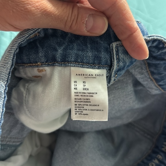 American Eagle 90s Boyfriend Shortall Size: XS - Picture 6 of 7